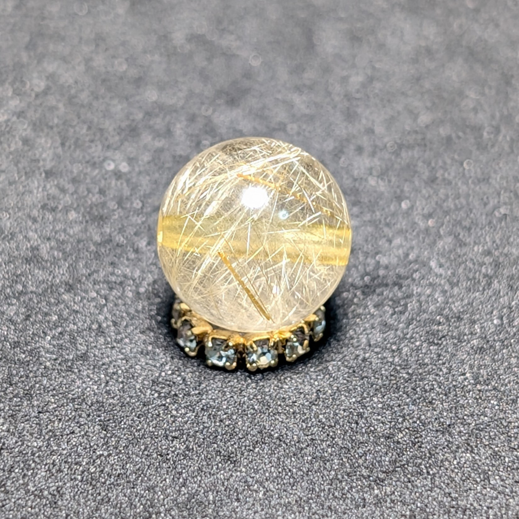【繊細で美しい金針】 ゴールドルチルクォーツ 1粒売り 10ミリ お守り 天然石 オブジェ ハンドメイド ギフト 贈り物