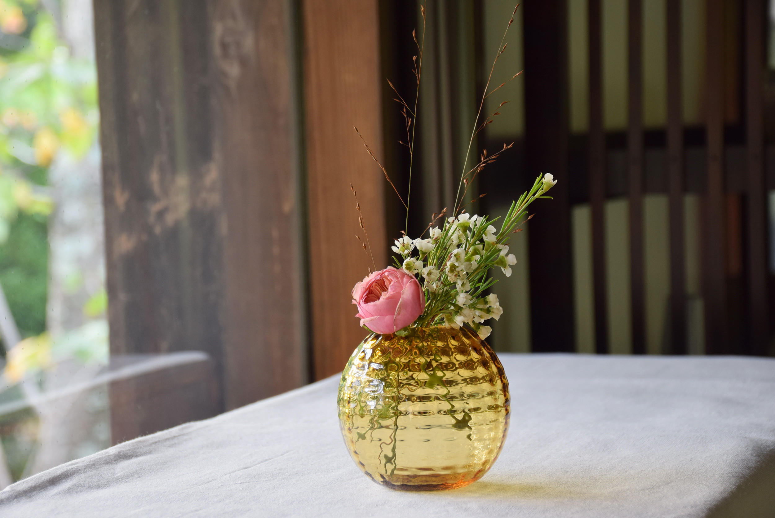 ワッフル丸花瓶～ブラウン～～ 一輪挿し・花瓶・花器 甲山ガラス工房
