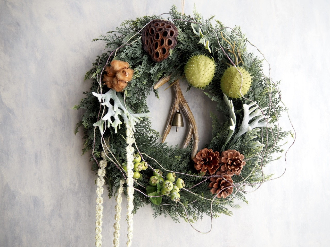 【35cm】フォレスト・ハーベスト（森の収穫祭） アーティフィシャルフラワーのナチュラルグリーンリース｜クリスマス