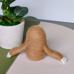 大人の指人形　ミツユビナマケモノ　ガチ羊毛 3枚目の画像