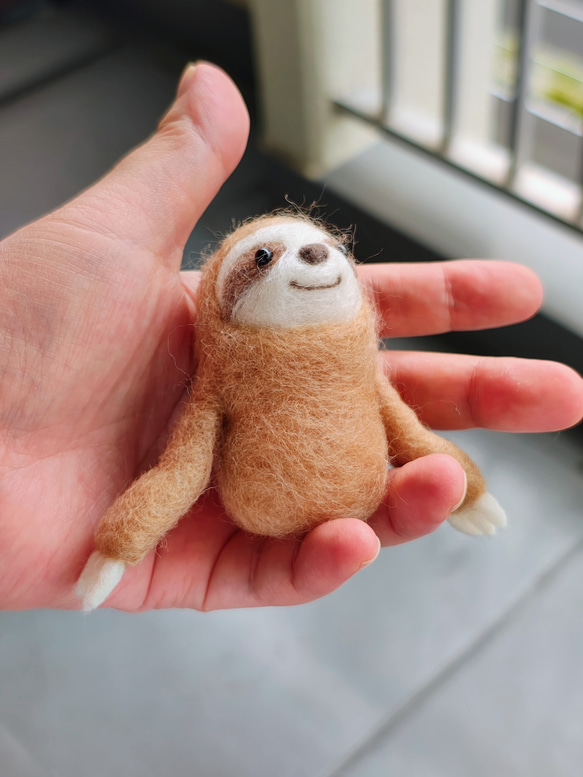 大人の指人形　ミツユビナマケモノ　ガチ羊毛 10枚目の画像