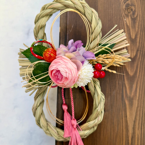 縁起の良い、『8』の文字デザインのしめ縄飾り 和モダン 正月リース