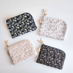 ミナペルホネン×check&stripeのL字ファスナーポーチ│母子手帳ケース