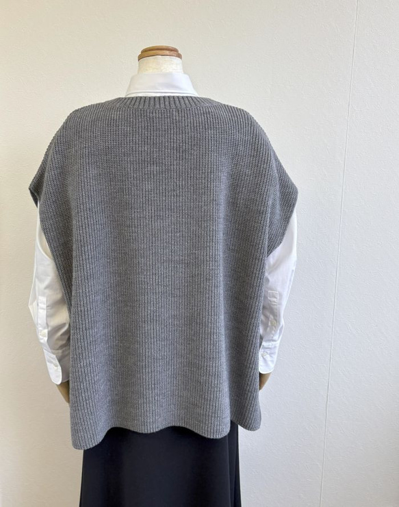 ★新色★　重ね着コーデ　片畦オーバーサイズ　ニットベスト　【グレー杢】 4枚目の画像