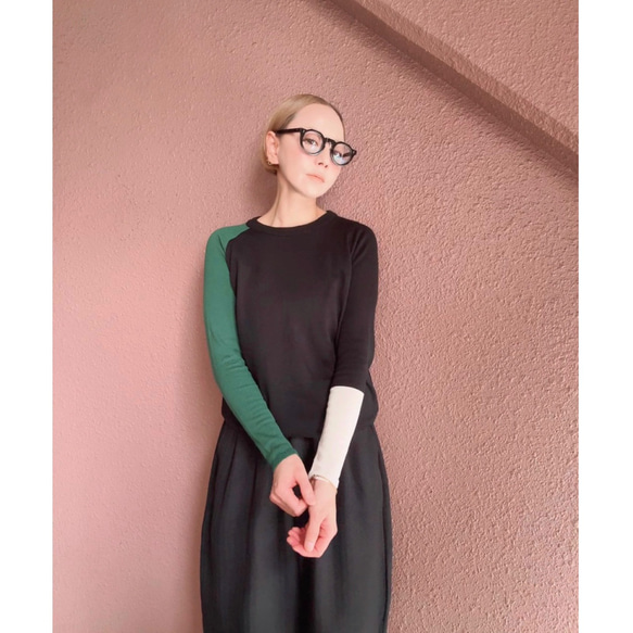 M &amp; L❤️2種顏色❤️修身針織❤️日本原裝進口❤️不對稱配色❤️黑色或藍綠色 第3張的照片