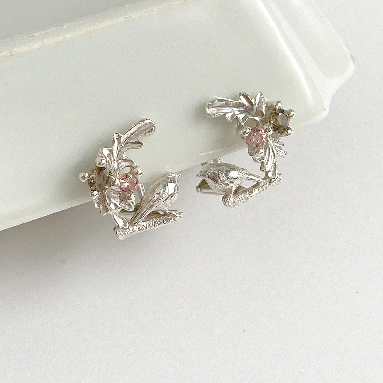 こかげのコマドリイヤリング