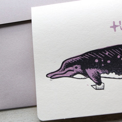 ツチクジラの版画グリーティングカード　パープル 2枚目の画像