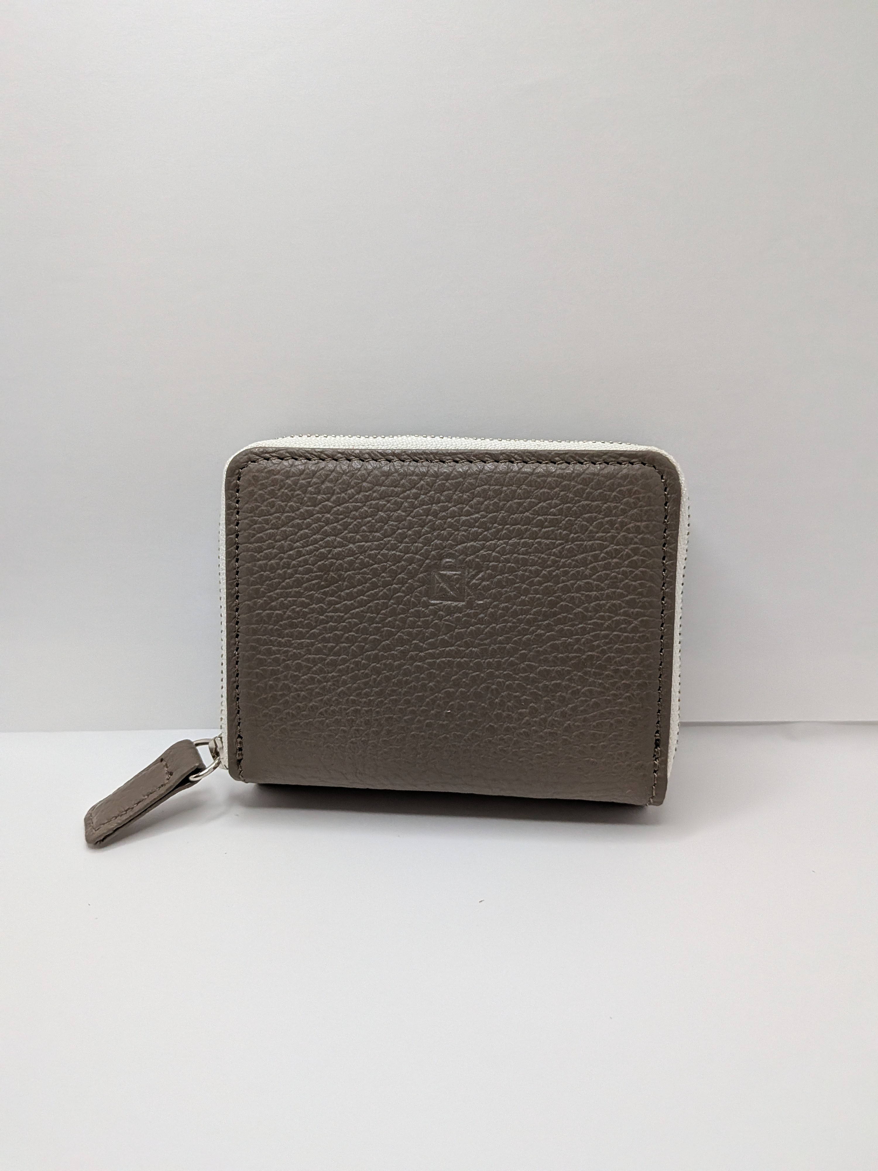 2つ折り財布　革職人が1から作る革財布