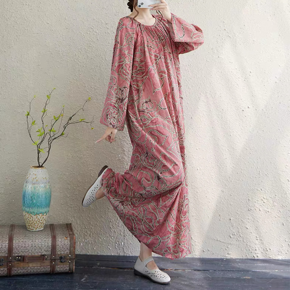 大人カジュアルワンピース 長袖ワンピース 綿麻ワンピース 花柄ワンピース  秋冬ワンピース   受注制作