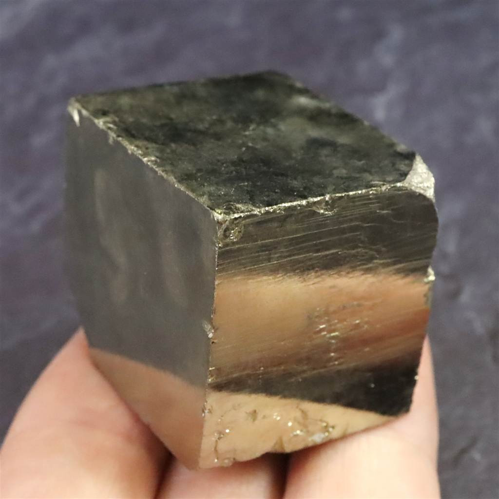 スペイン産 パイライト 黄鉄鉱  28mmキューブ 116.3g #85887