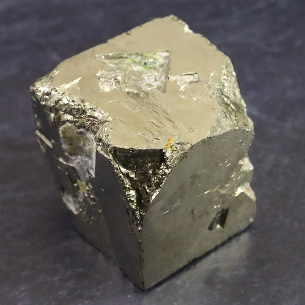 スペイン産 パイライト 黄鉄鉱  36mmキューブ 193.1g #64674