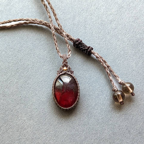 陽炎】ヘソナイトガーネット マクラメ編みネックレス ネックレス