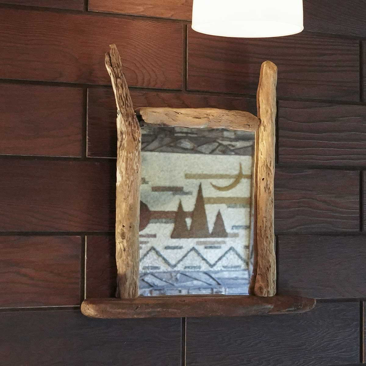 お部屋のポイントに　流木鏡　流木のミラー　卓上ミラー　壁掛けミラー　流木アート　木のインテリア　ナチュラルアート　１０３