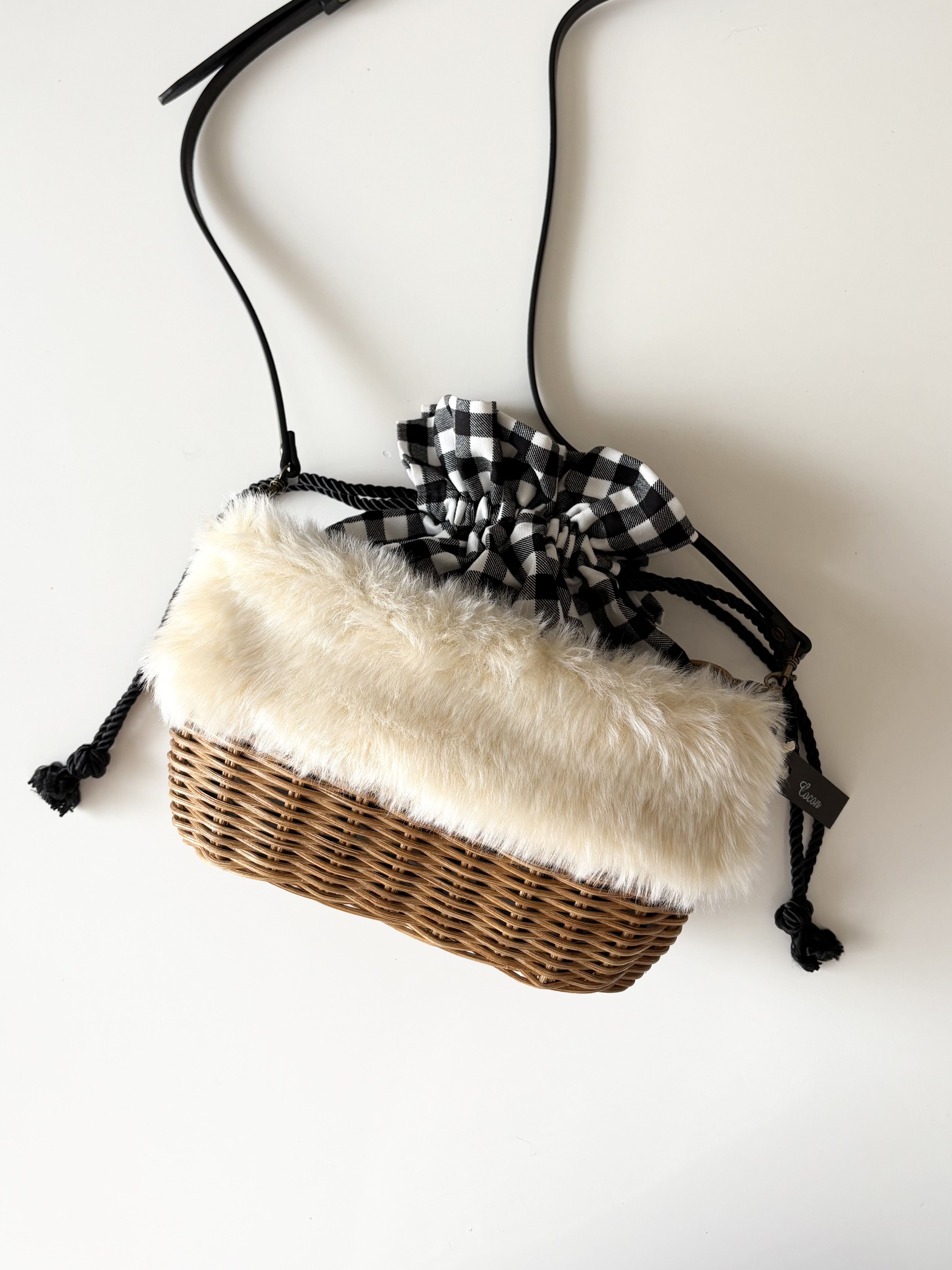 大人可愛い♡ファー付きラタンかごバック　ショルダー（斜めがけも出来ます）