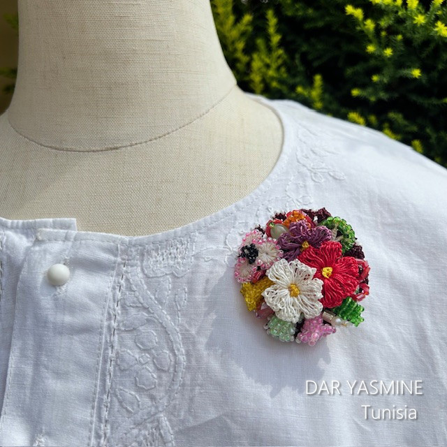トルコ伝統工芸　oya刺繍　ブローチ　「新しい季節がやってきた」　ブローチ51