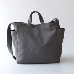 ラフショルダー＊柔らかく体に馴染む２Way大容量（チャコール） 5枚目の画像