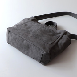 ラフショルダー＊柔らかく体に馴染む２Way大容量（チャコール） 7枚目の画像