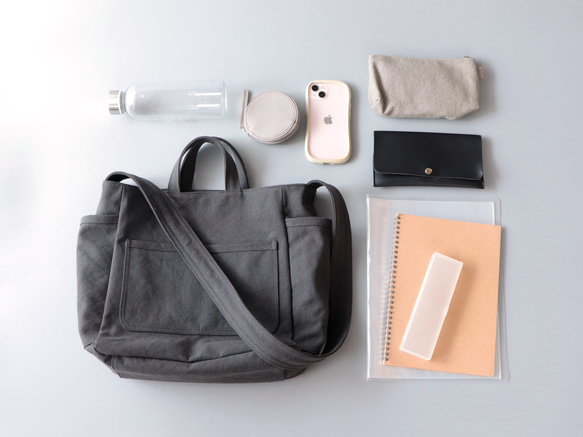 ラフショルダー＊柔らかく体に馴染む２Way大容量（チャコール） 10枚目の画像