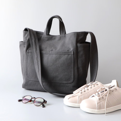 ラフショルダー＊柔らかく体に馴染む２Way大容量（チャコール） 3枚目の画像
