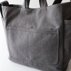 ラフショルダー＊柔らかく体に馴染む２Way大容量（チャコール） 8枚目の画像