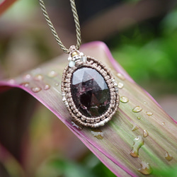 ファセットカット★ガーネット★マクラメネックレス2132 4枚目の画像