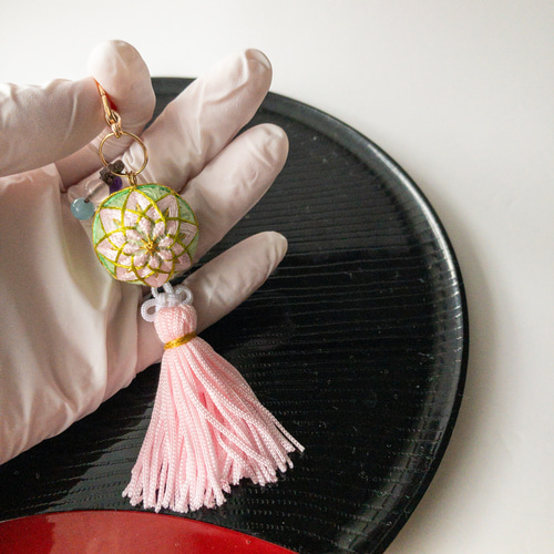 さすけねの【お守り手まり（恋守り）】可愛い御守りチャーム 天然石