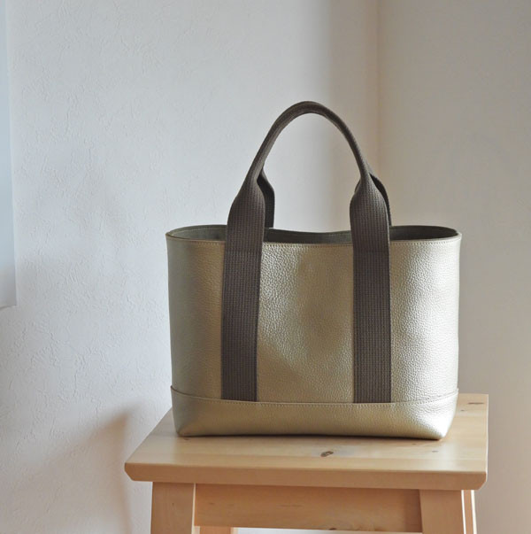 シンプルトート ミニ　マットゴールド