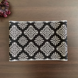 スクエアダマスク柄の半襟　モノトーン 黒／半衿 3枚目の画像