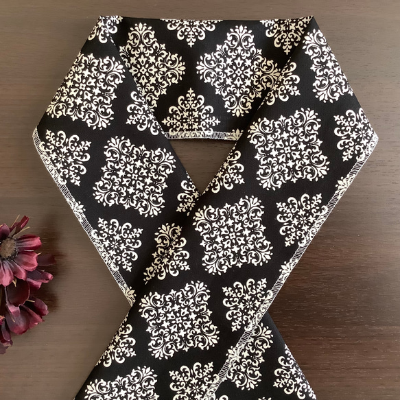 スクエアダマスク柄の半襟　モノトーン 黒／半衿 1枚目の画像