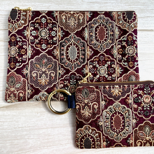 インド刺繍生地のフラットポーチ(20センチ) ワイン ポーチ North