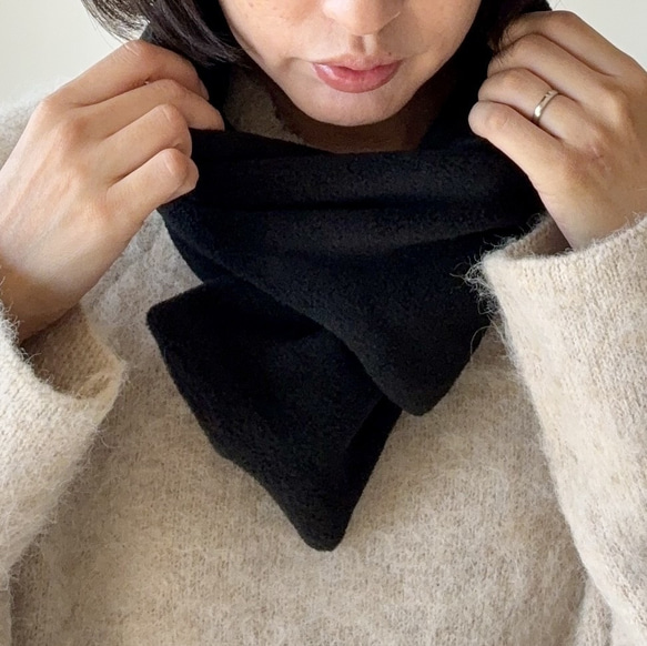 【☆新色☆大人の贅沢とろみフリース】ミニマフラー /ブラック 1枚目の画像