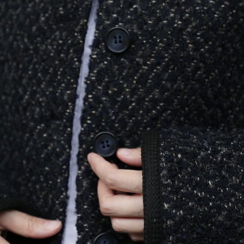 上質に寄り添う、ツイードの羽織りジャケット イタリア産上質ウール