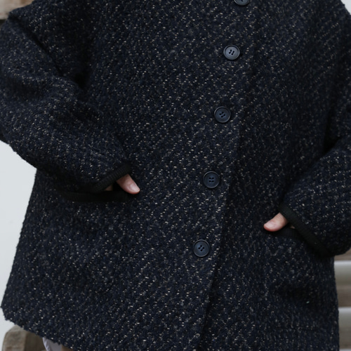 上質に寄り添う、ツイードの羽織りジャケット イタリア産上質ウール