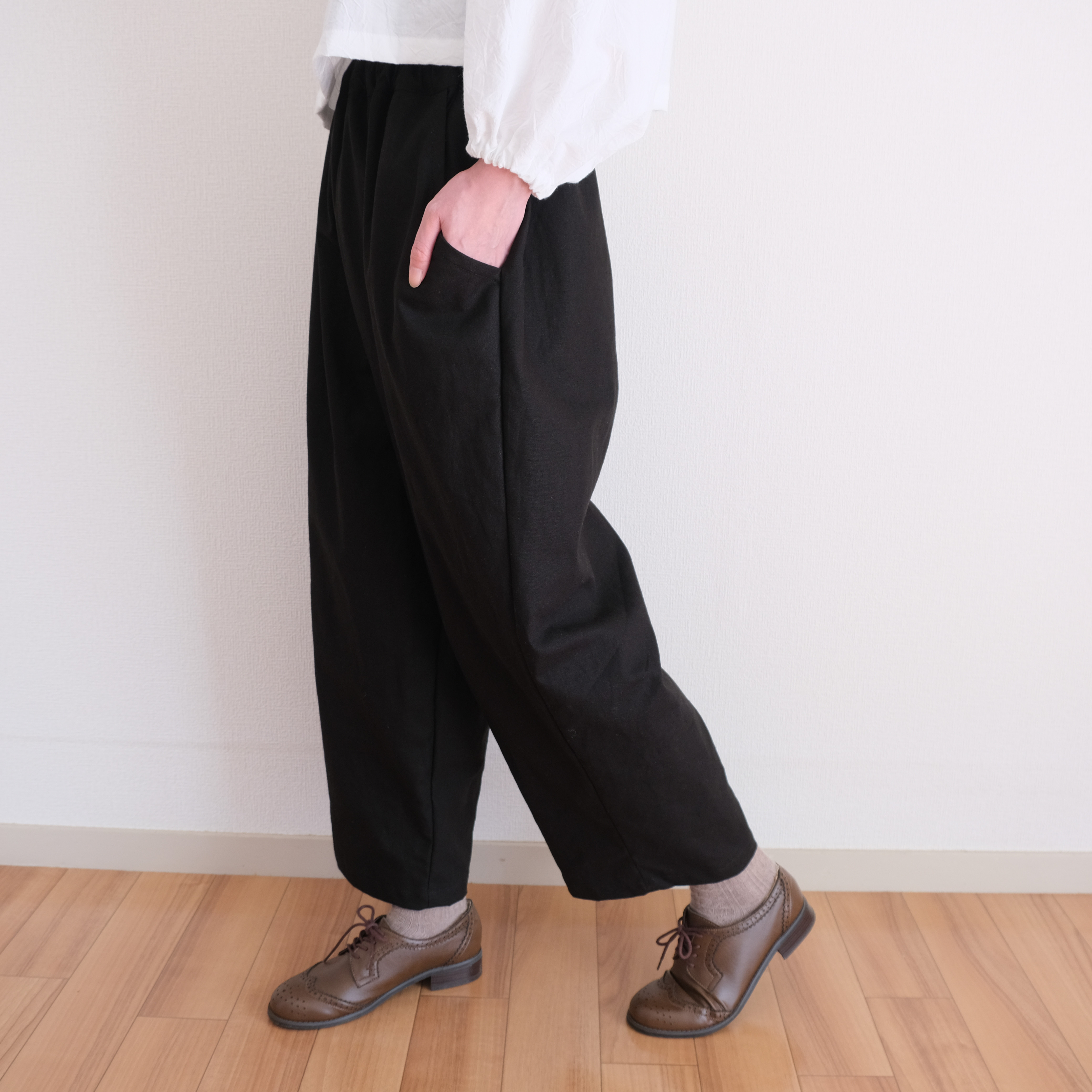 リネンイージーパンツ　ブラック
