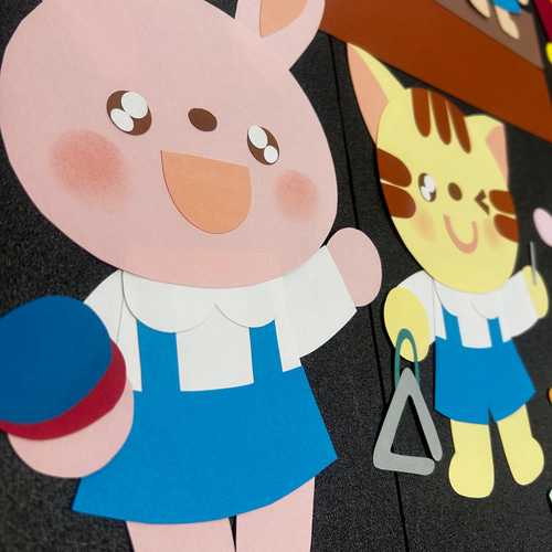壁面飾り 発表会 10月 11月 12月 秋 冬 歌 音符 幼稚園 保育園 施設