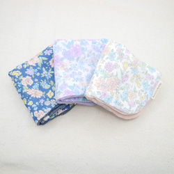 ふわもこハンカチ｜レトロフラワー-Retro Flower-｜L・20×20cm｜ガーゼハンカチ｜ハンドタオル 1枚目の画像