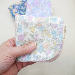 ふわもこハンカチ｜レトロフラワー-Retro Flower-｜L・20×20cm｜ガーゼハンカチ｜ハンドタオル 3枚目の画像