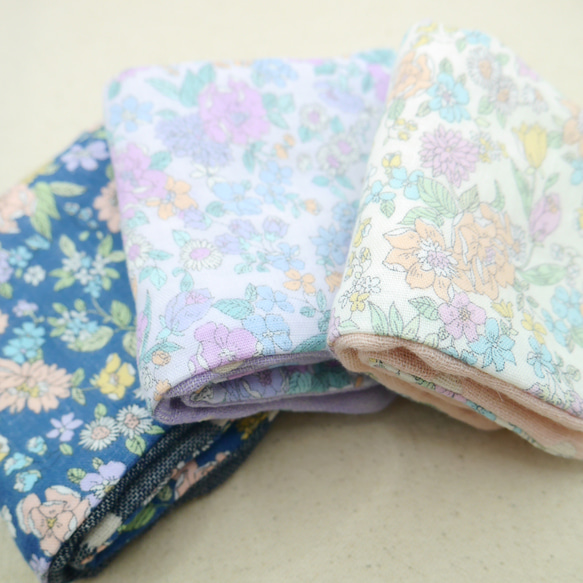 ふわもこハンカチ｜レトロフラワー-Retro Flower-｜L・20×20cm｜ガーゼハンカチ｜ハンドタオル 2枚目の画像