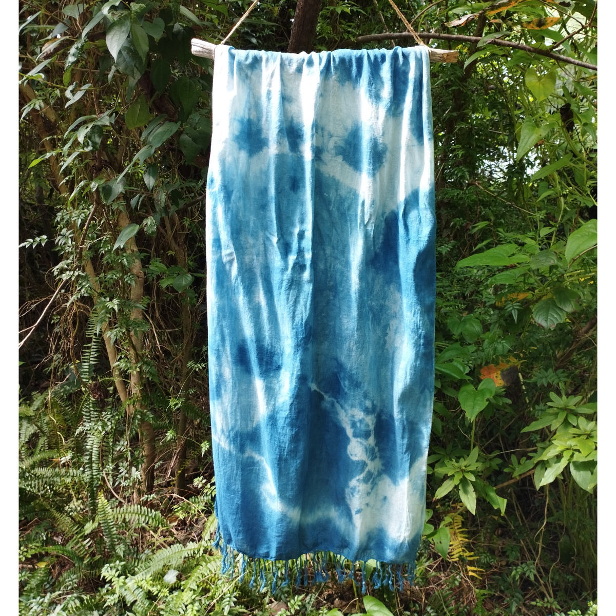 屋久島の琉球藍染めコットンストール房有り【Creema限定1点もの】NO.２