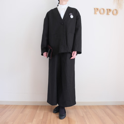 非常適合畢業典禮和入學典禮！可水洗的黑色夾克和寬腿褲。 第1張的照片