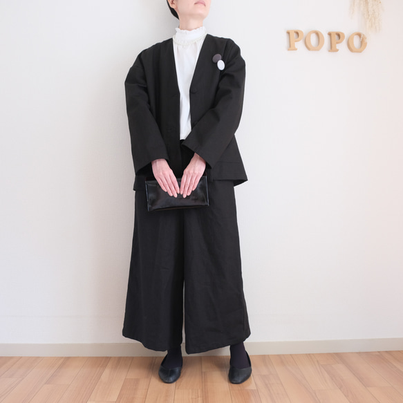 非常適合畢業典禮和入學典禮！可水洗的黑色夾克和寬腿褲。 第2張的照片