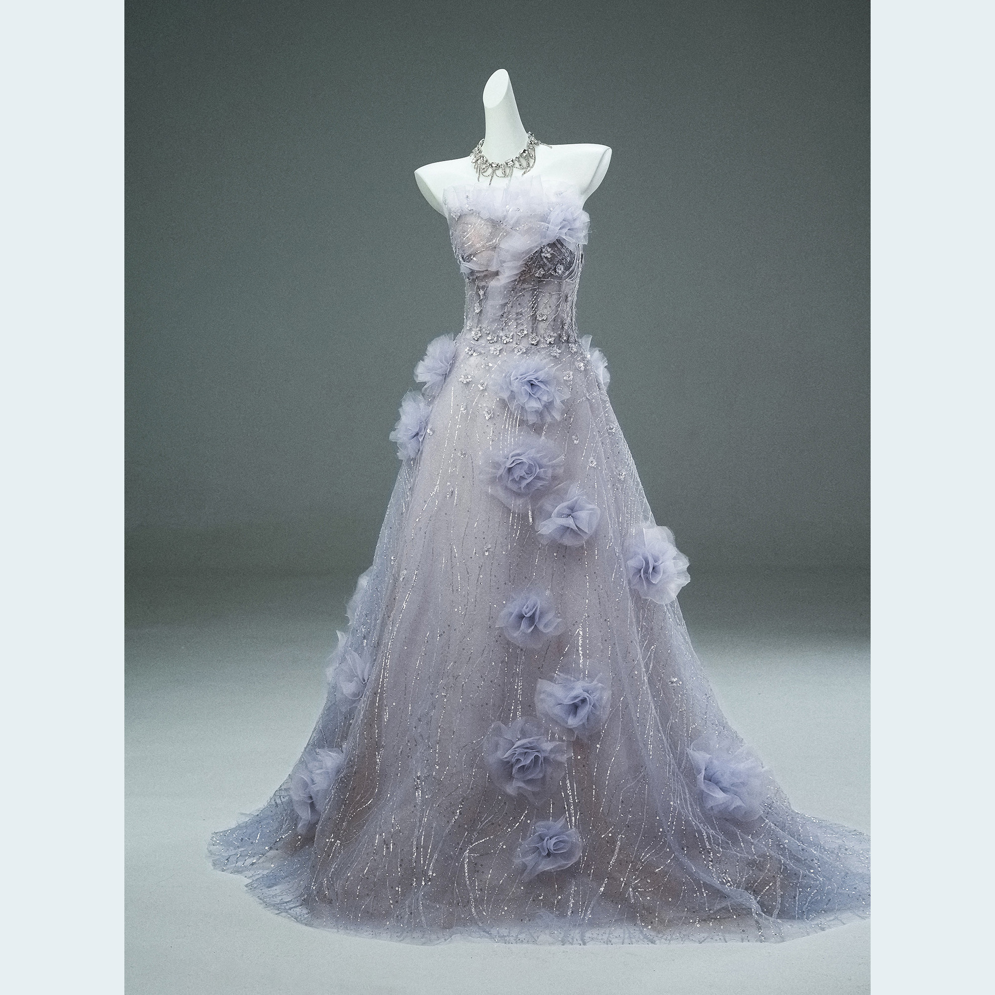 豪華 薄紫 キラキラ 立体花 ドレス 綺麗 ウェディングドレス パーティー 演奏会 二次会 前撮り 披露宴 AK145