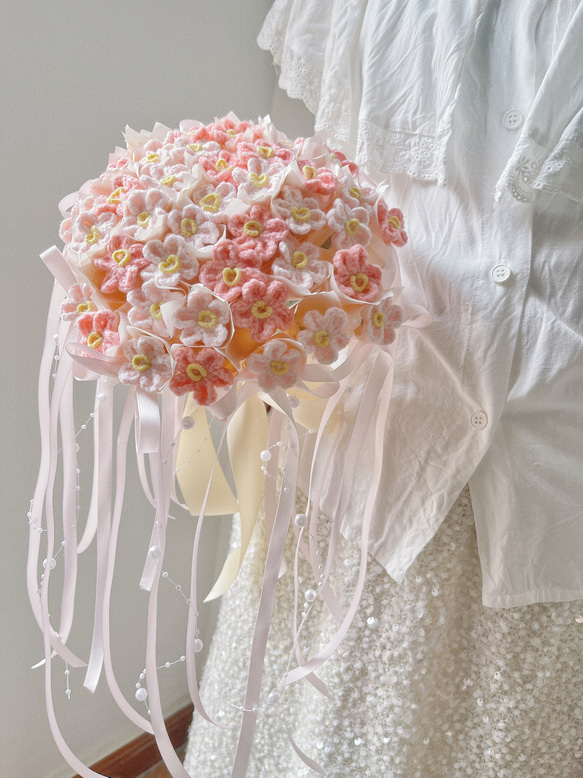 かぎ針編みブーケ 毛糸編み ウェディングブーケ リボン パール 紫 青