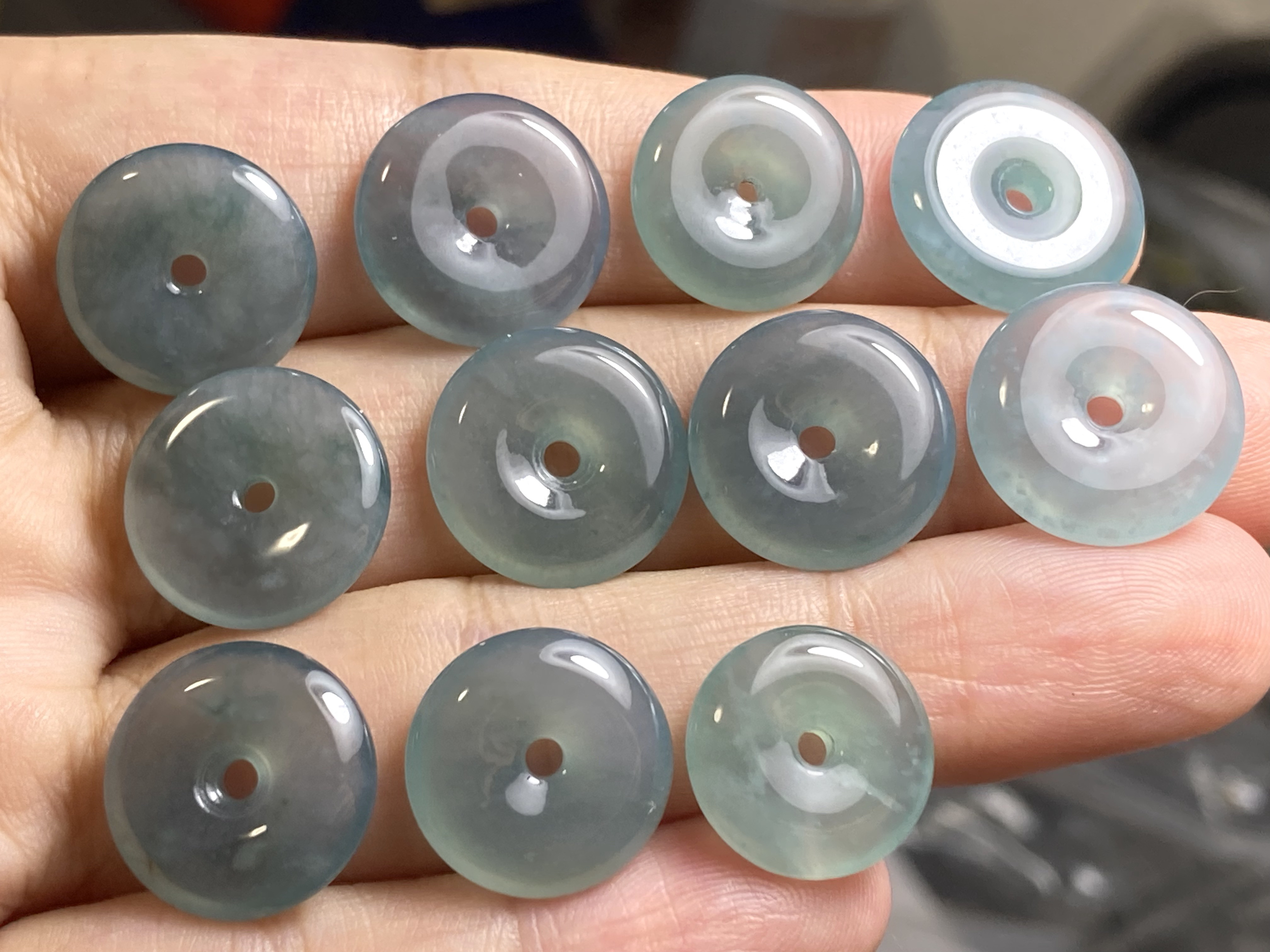 RS12-01 氷種 氷青緑 玉壁 平安守り グアテマラ産 A貨 本翡翠 ルース