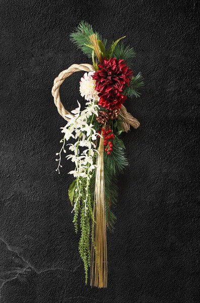 送料無料＊アレンジ2way＊豪華なお正月飾り＊赤ダリア胡蝶蘭と水引と豪華なお正月しめ縄飾り