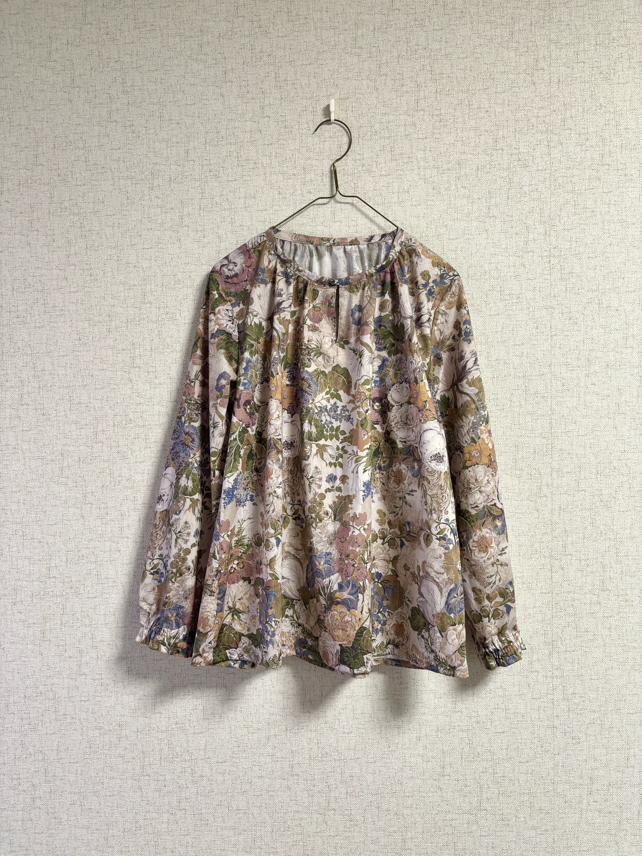 ペタルス  ギャザーブラウス