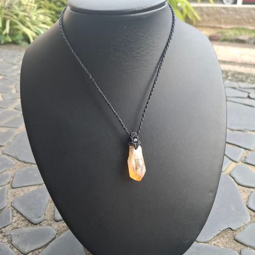 シトリンの天然石マクラメペンダント[PEN-320] ネックレス