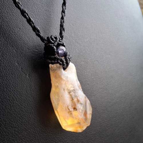 シトリン マクラメペンダント ☆シトリン原石 マクラメペンダント959 | Funky garuda