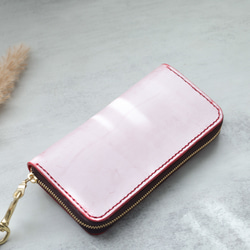 「天然石×皮革組合」拉鍊風琴「長皮夾」收納容量超強 第6張的照片