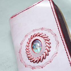 「天然石×皮革組合」拉鍊風琴「長皮夾」收納容量超強 第12張的照片